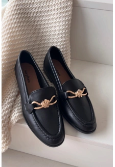 Dámské loafersy s ozdobným detailem – černé Rosynne