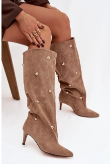 Dámské nazouvací kozačky na jehlovém podpatku Thaliane se zlatými ozdobami – béžové