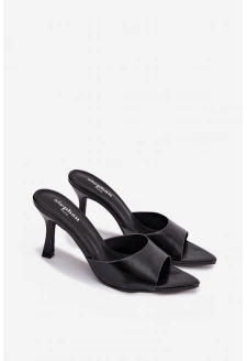 Dámské lakované pantofle na podpatku – černé Lirissa
