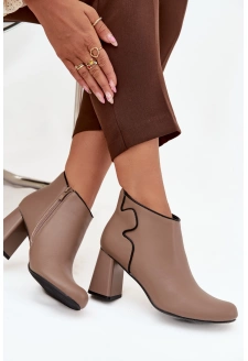 Dámské zateplené kotníkové boty na sloupku – béžové Ivessara