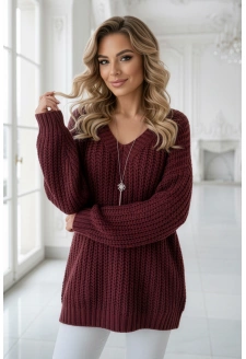 661-1 Ciepły sweter oversize o mięsistym splocie i dekolcie V - bordowy