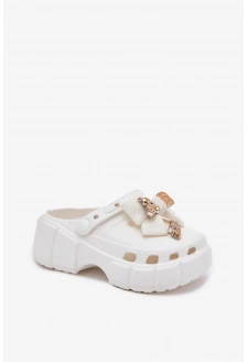 Dívčí dětské pěnové pantofle s mašličkou a ozdobami – bílé Selvana