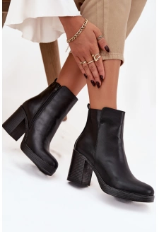 Dámské botky na sloupku – černé Ryselle