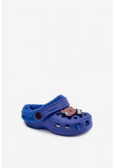 Dětské pěnové pantofle zateplené kožíškem s ozdobnými připínkami – tmavě modré