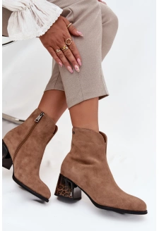 Dámské kotníkové boty z přírodního semiše na podpatku, zateplené Vinceza – camel