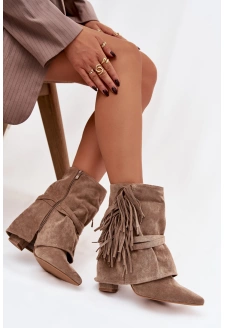 Dámské kotníkové boty na sloupkovém podpatku s třásněmi a zlatými přezkami Evelisse – béžové