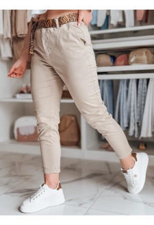 Spodnie damskie casualowe z paskiem MADELINA ciemnobeżowe Dstreet UY2622