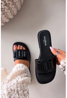 Dámské pantofle na nízkém podpatku s přezkou – černé Melivra