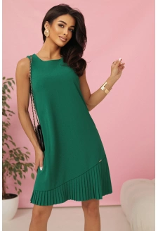 308-4 KARINE elegancka trapezowa sukienka z asymetryczną plisą - ZIELONA