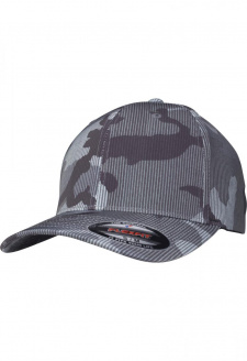 Tmavá maskáčová kšiltovka Flexfit Camo Stripe Cap