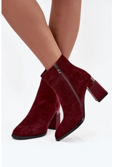 Dámské kotníkové boty z přírodního semiše na sloupkovém podpatku D&A – bordó