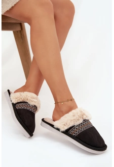 Dámské pantofle s kožíškem a výšivkou – černé Devianne