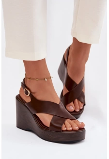 Dámské sandály na klínku z eko kůže Janivra – čokoládové