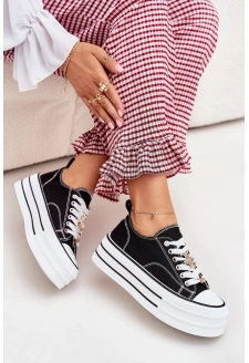 Dámské trampky na platformě se zlatými připínacími doplňky Fiorina – černé