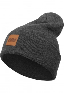 Unisex čepice Urban Classics Synthetic Leatherpatch Long Beanie