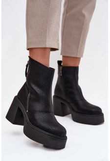 Kožené zateplené dámské kotníkové boty na sloupku a platformě Vinceza – černé