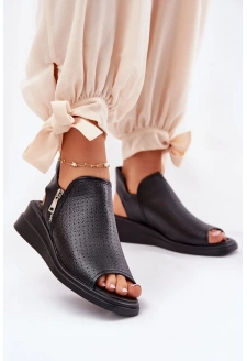 Dámské sandály na klínu – černé