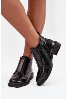 Lakované zateplené dámské kotníkové boty na nízkém podpatku S.Barski – černé