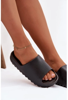 Dámské pantofle na platformě – černé Olyria