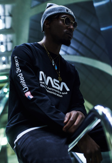 NASA US Crewneck černá